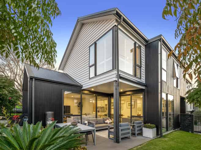 9 Fernwood Place, Waiotaiki Bay