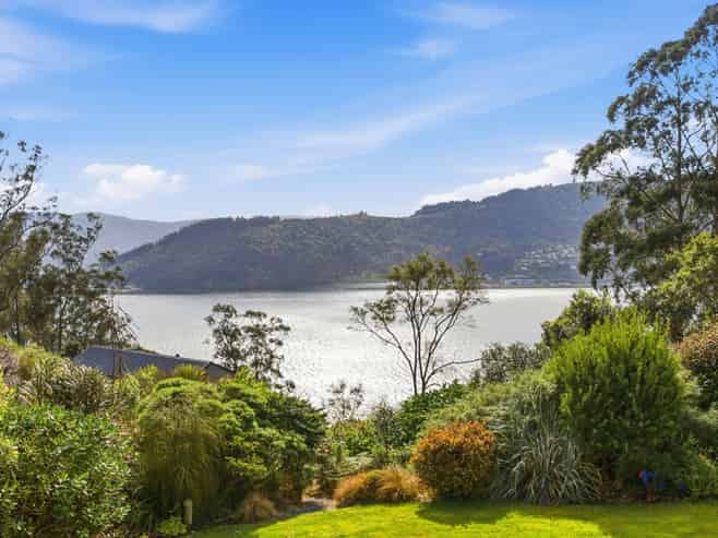 52 Irvine Road, The Cove