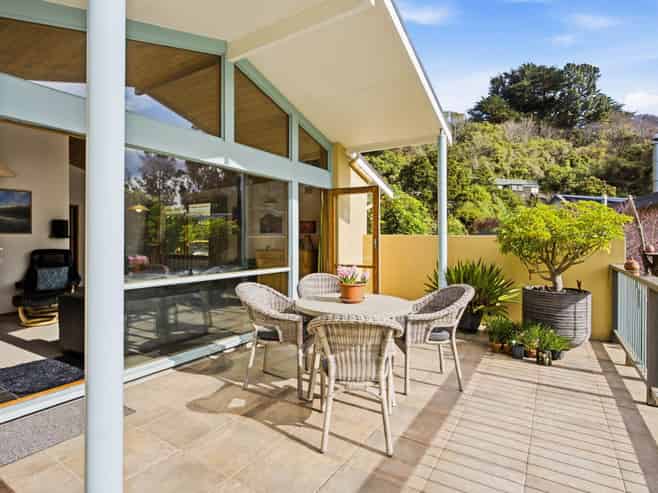 52 Irvine Road, The Cove
