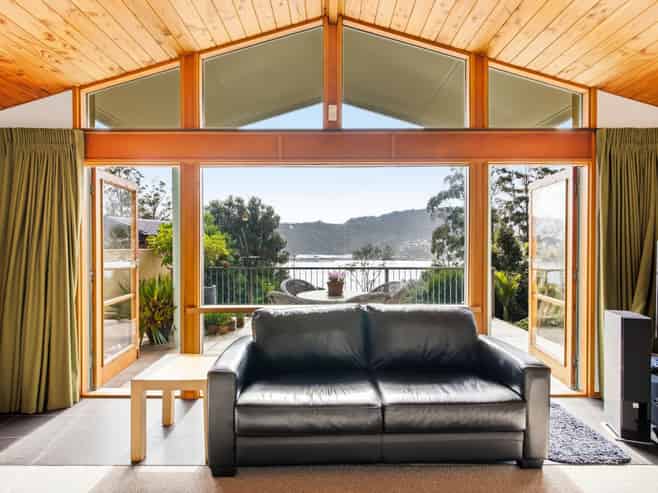 52 Irvine Road, The Cove