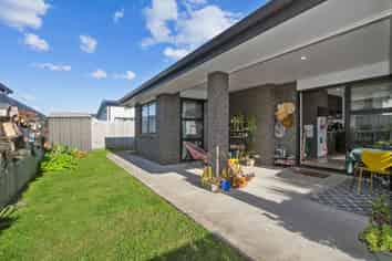 1 Poutawa Lane, Clarks Beach