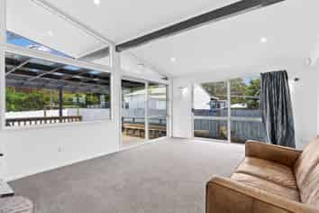 3A Warwick Place, RAUMANGA
