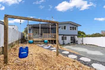 3A Warwick Place, RAUMANGA