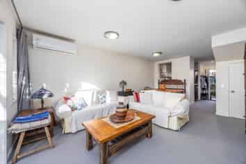 23/92 Bush road, Albany