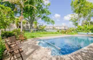 23/92 Bush road, Albany