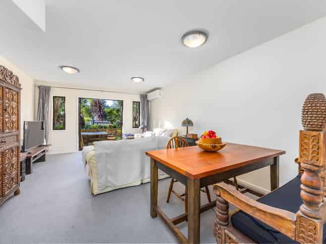 23/92 Bush road, Albany