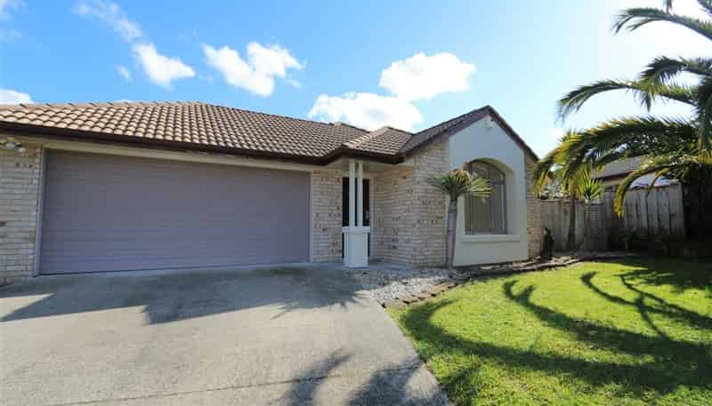 74 Riverton Drive, Randwick Park