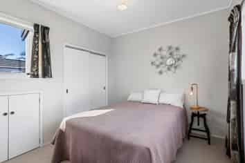 3/5 Renfrew Avenue, Sandringham