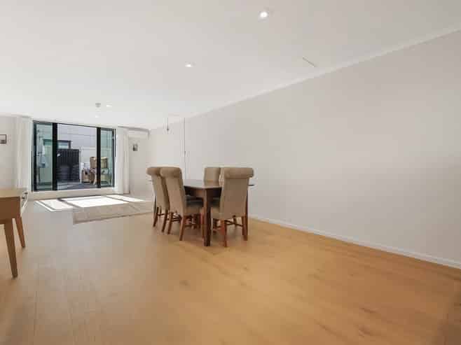 1G/8 Farnham Street, Parnell