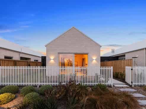 5 Shrubbery Lane, Rolleston