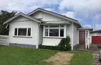 84 Victoria Street, Hawera