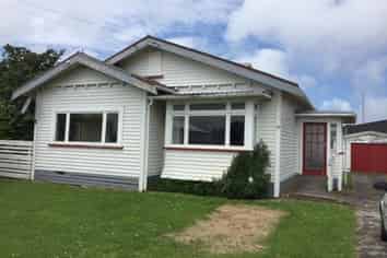 84 Victoria Street, Hawera