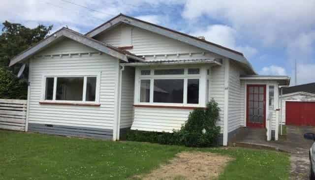 84 Victoria Street, Hawera