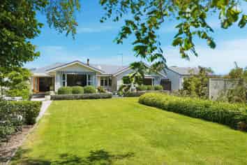 2 Church Street, Amberley