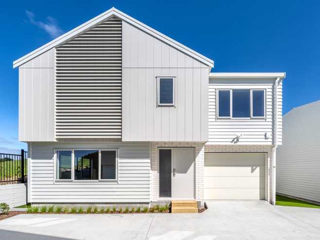 32 Glennandrew Drive, Half Moon Bay