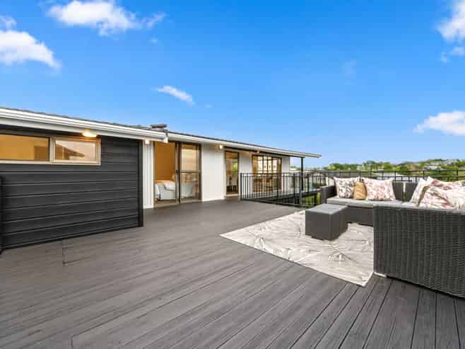 6 Chilton Place, Mellons Bay