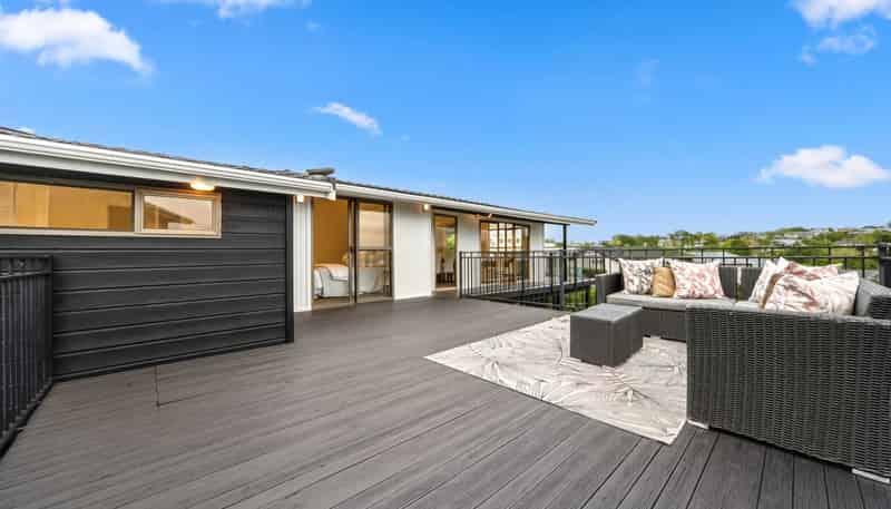 6 Chilton Place, Mellons Bay
