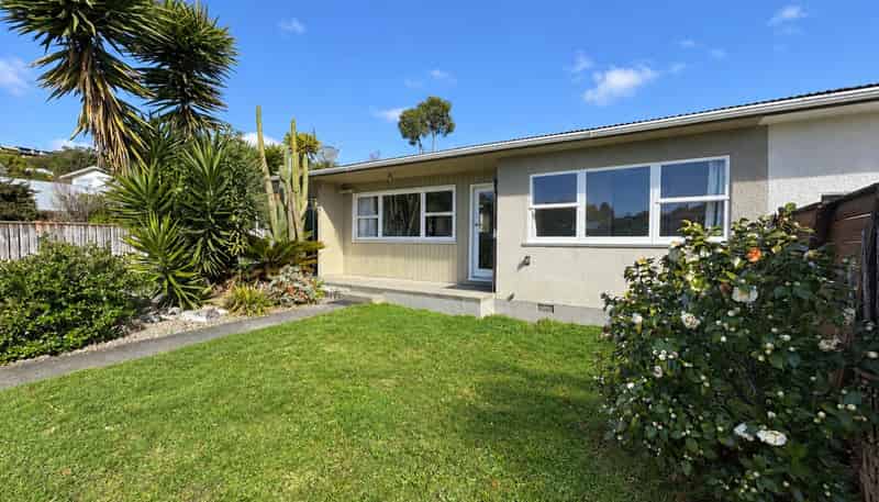 2/235 Annesbrook Drive, Wakatu