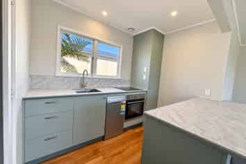2/235 Annesbrook Drive, Wakatu