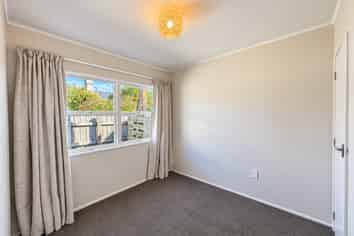2/235 Annesbrook Drive, Wakatu