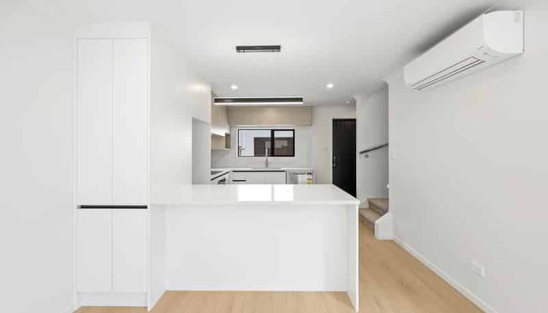 73E Royal Road, Massey