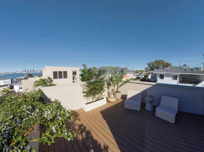 5B Heath Avenue, Northcote