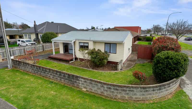 93 Parker Avenue, Levin