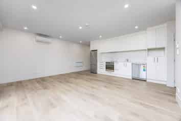 202/15 Hinaki Street, Point England