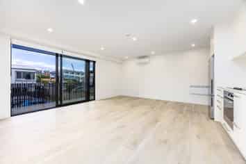 202/15 Hinaki Street, Point England