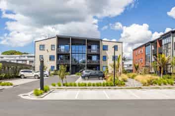 202/15 Hinaki Street, Point England