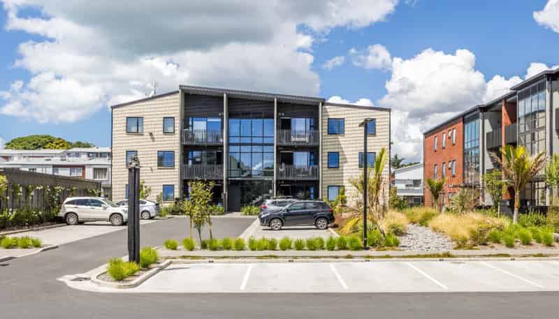 202/15 Hinaki Street, Point England