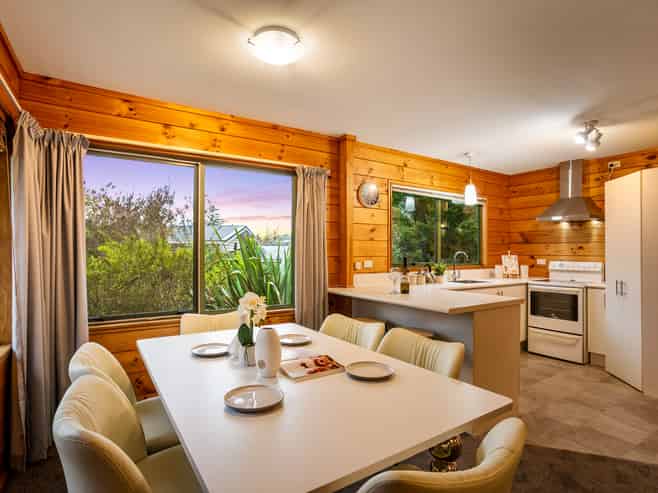 60A Kaurilands Road, Titirangi