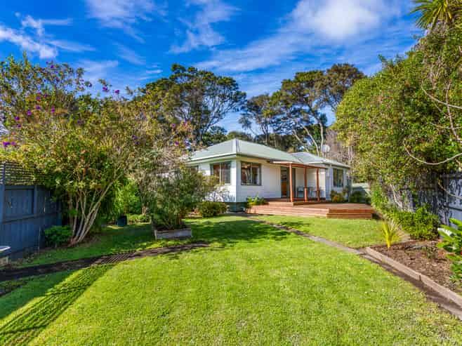 60A Kaurilands Road, Titirangi