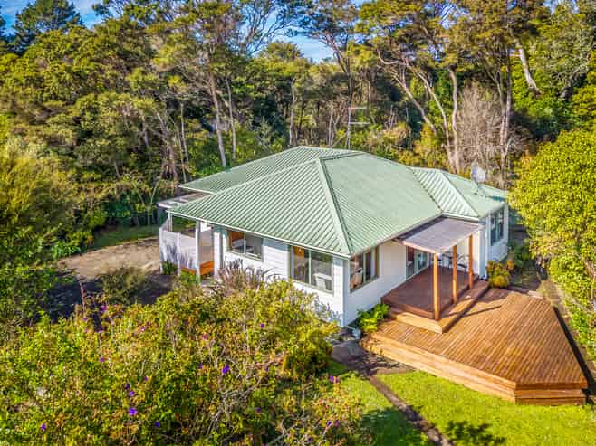 60A Kaurilands Road, Titirangi