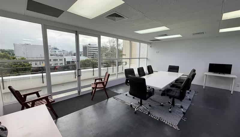  130 Broadway, Newmarket