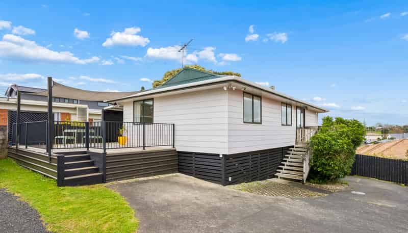 21A Tahi Terrace, Glen Eden