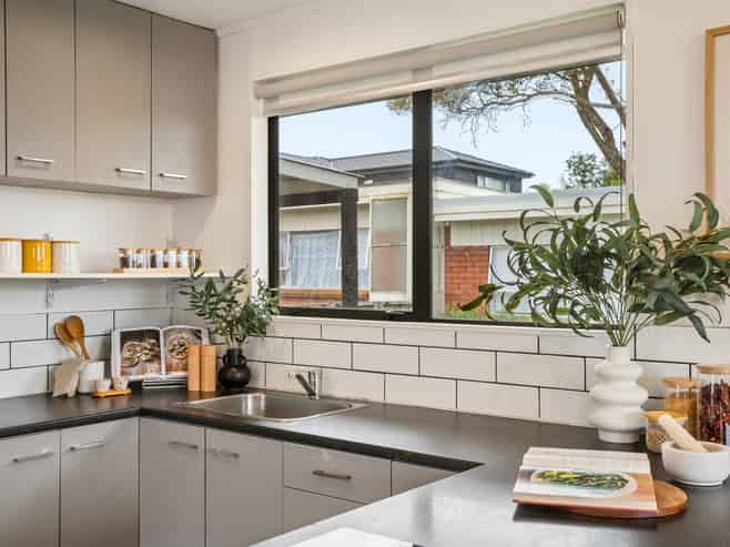 21A Tahi Terrace, Glen Eden