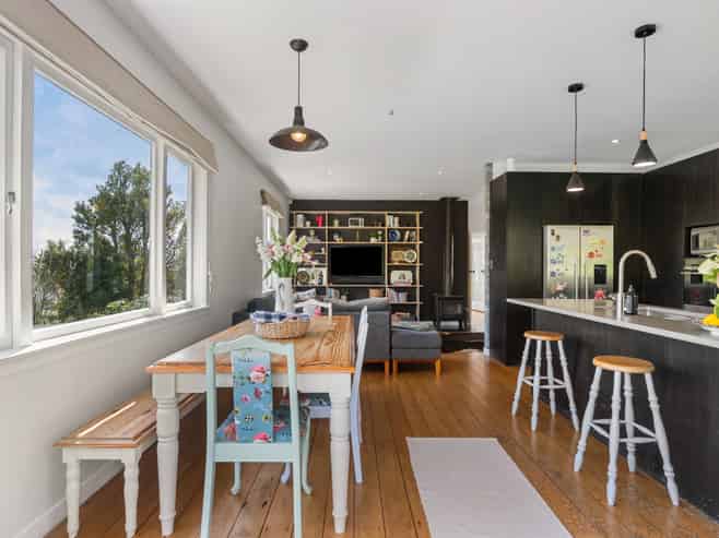 298 Glengarry Road, Glen Eden