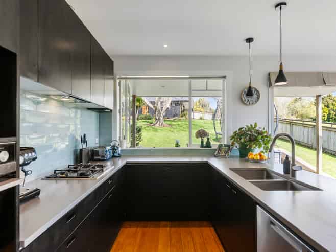 298 Glengarry Road, Glen Eden