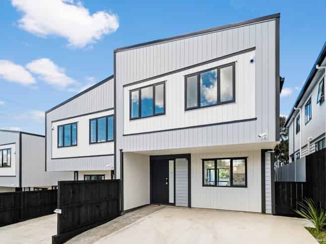 7 Liban Place, Massey