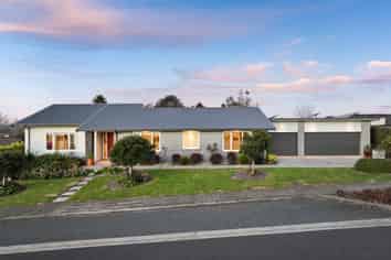14 STONEDALE DRIVE, Pukekohe