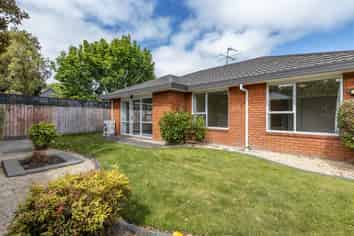 2/86 Aorangi Road, Bryndwr