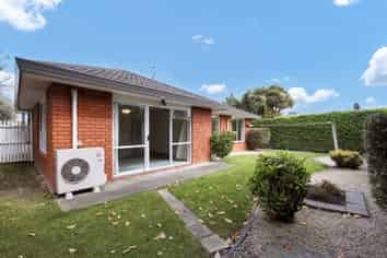 2/86 Aorangi Road, Bryndwr