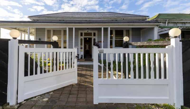 64 Shiel Street, Reefton