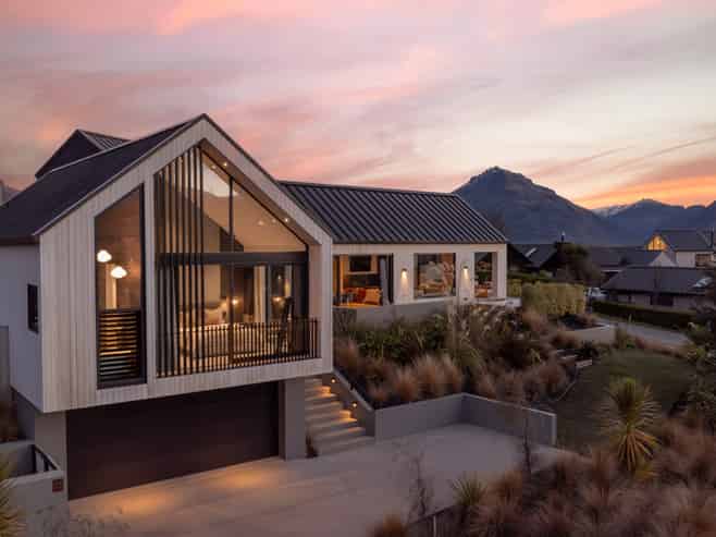 33 McAdam Drive, Jacks Point
