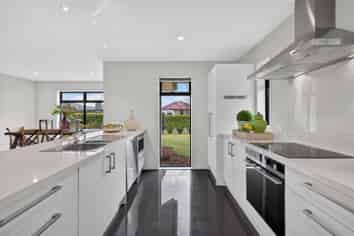 1 Eastfield Drive, Lincoln