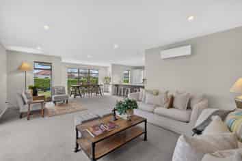1 Eastfield Drive, Lincoln