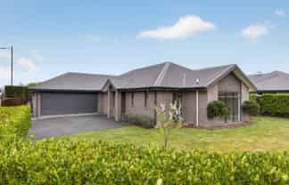 1 Eastfield Drive, Lincoln