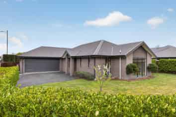 1 Eastfield Drive, Lincoln