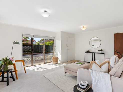 10 Annette Avenue, Te Atatu South